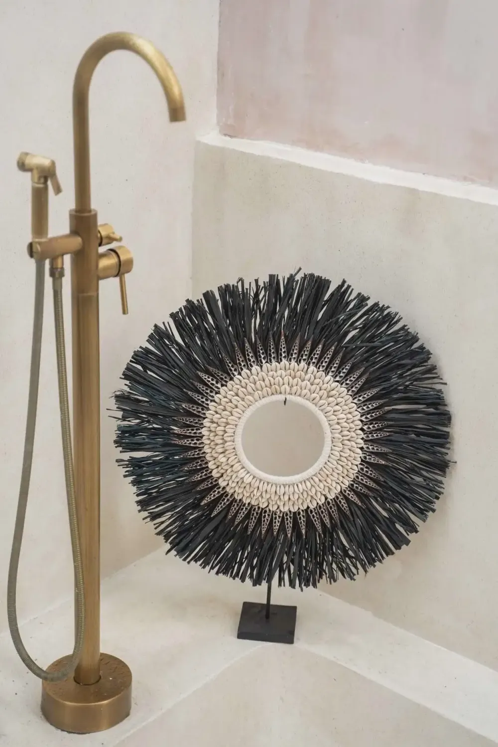 The Nassau Hoop On Stand - Black - L