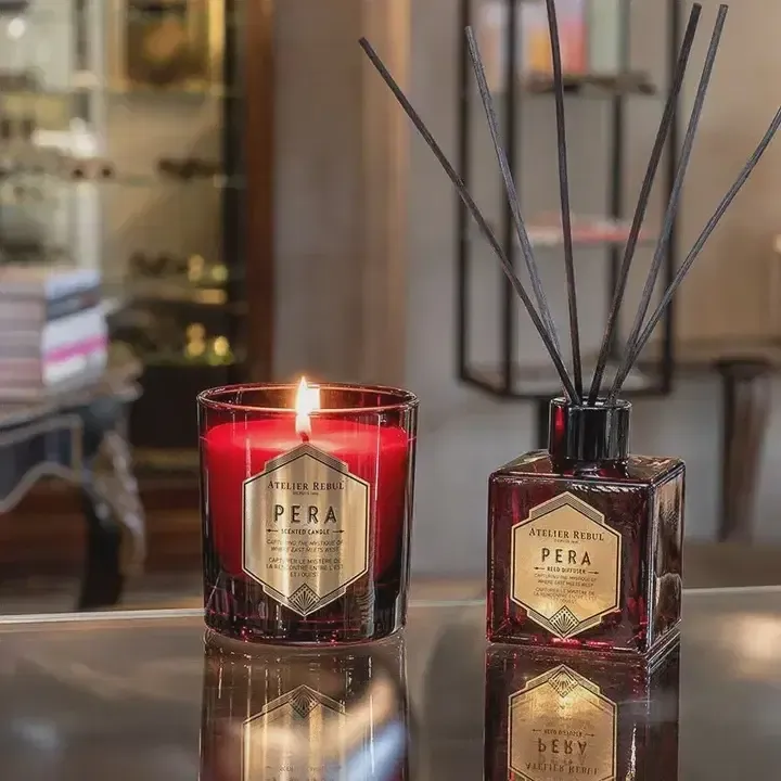 ATELIER REBUL PERA SCENTED CANDLE 210GR NEW FORMULA
