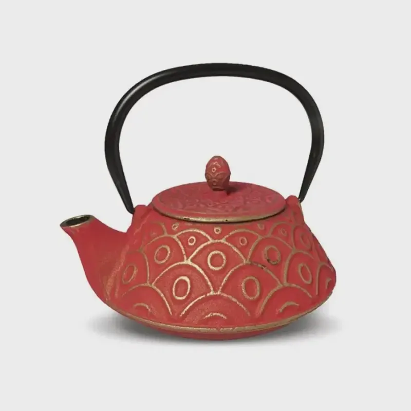 Theepot "Benxi", rood/goud, gietijzer met roestvrijstalen filter - 800ml