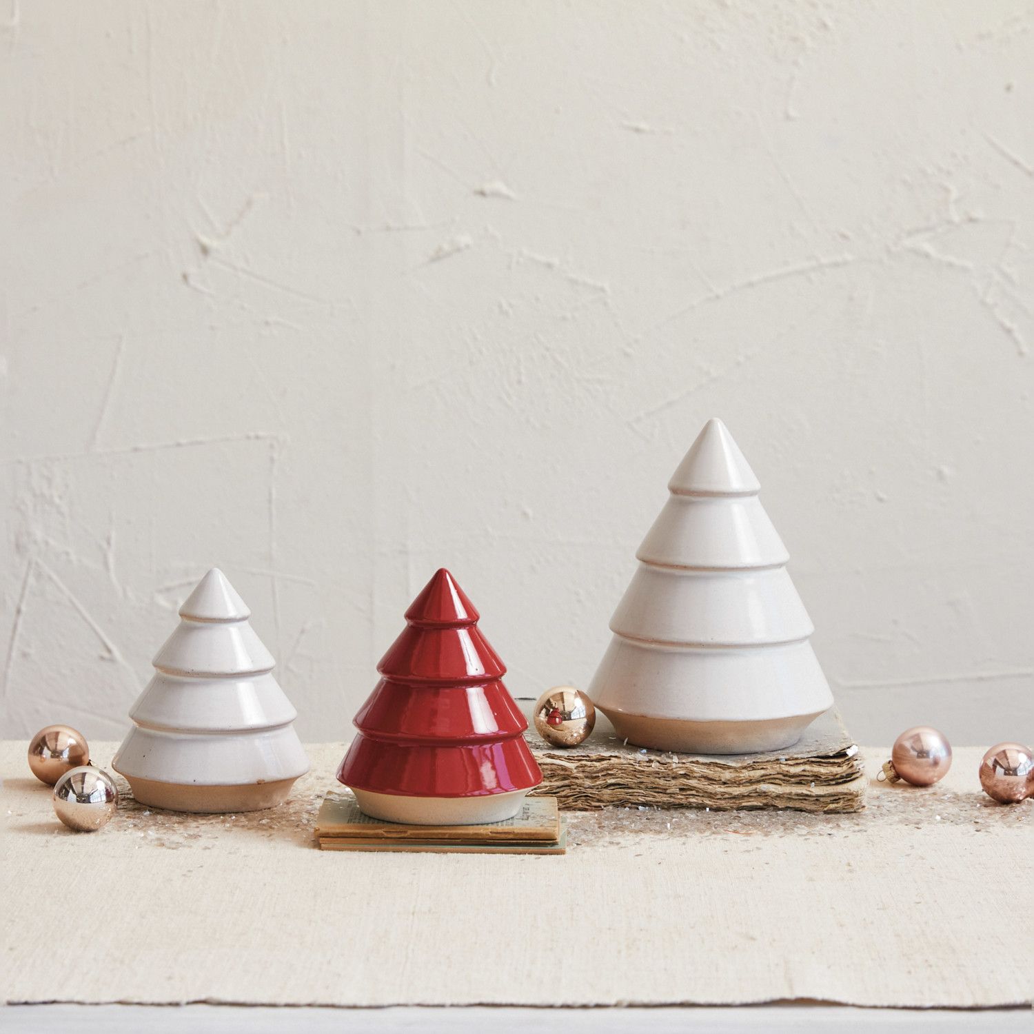 2025  XS5923 STONEWARE TREE WHITE