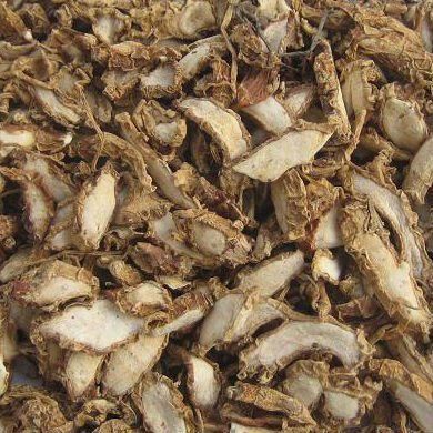 Laos of Galangawortel gesneden