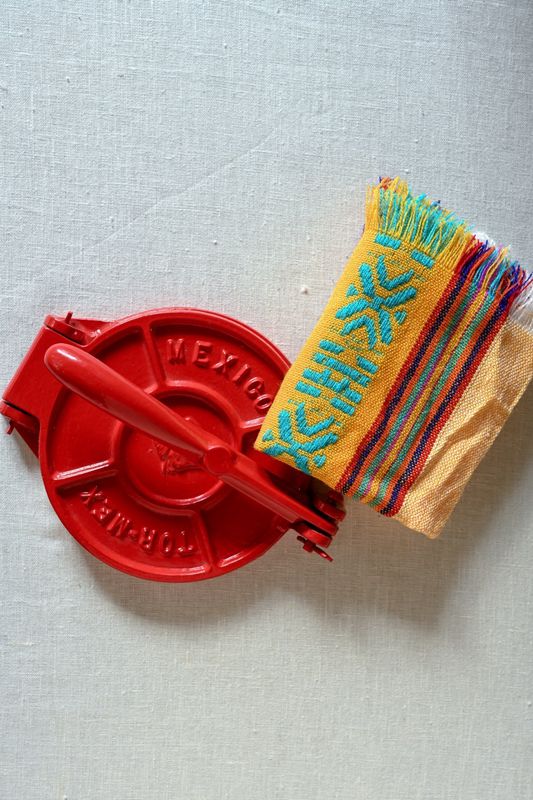 Cast Iron Tortilla Press Kit