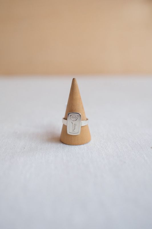 Poppy Signet Ring