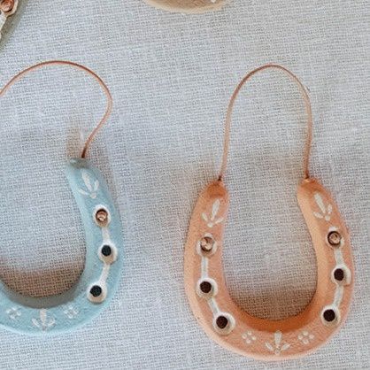 Mini Painted Horseshoe, Color: Peachy