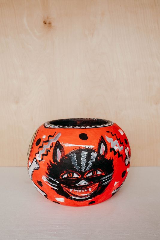 Red Pot with Black Cat