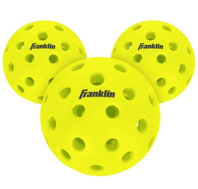 Franklin Silent Serve Quiet Foam Ball - 3 Pack (Vellum)