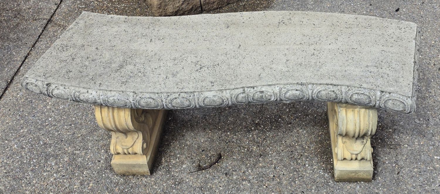 Lobe Edge Curved Bench 52&quot;