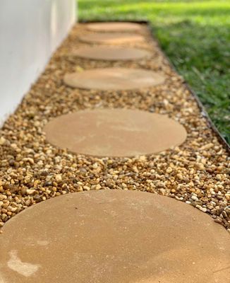 16&quot; Round Textured Stepping Stone