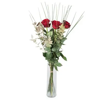 3 roses rouges avec verdure