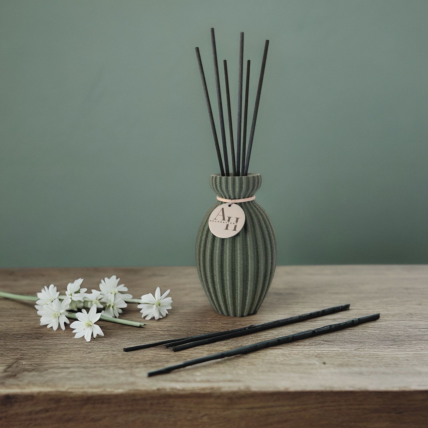 Modern Diffuser – NARA, Size: 12 cm, Color: Olive Green