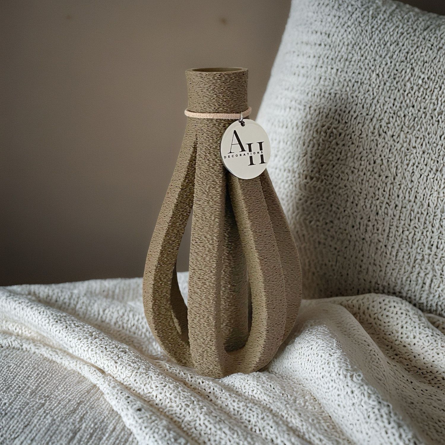 Vase VITA, Size: 16 cm, Color: Brown