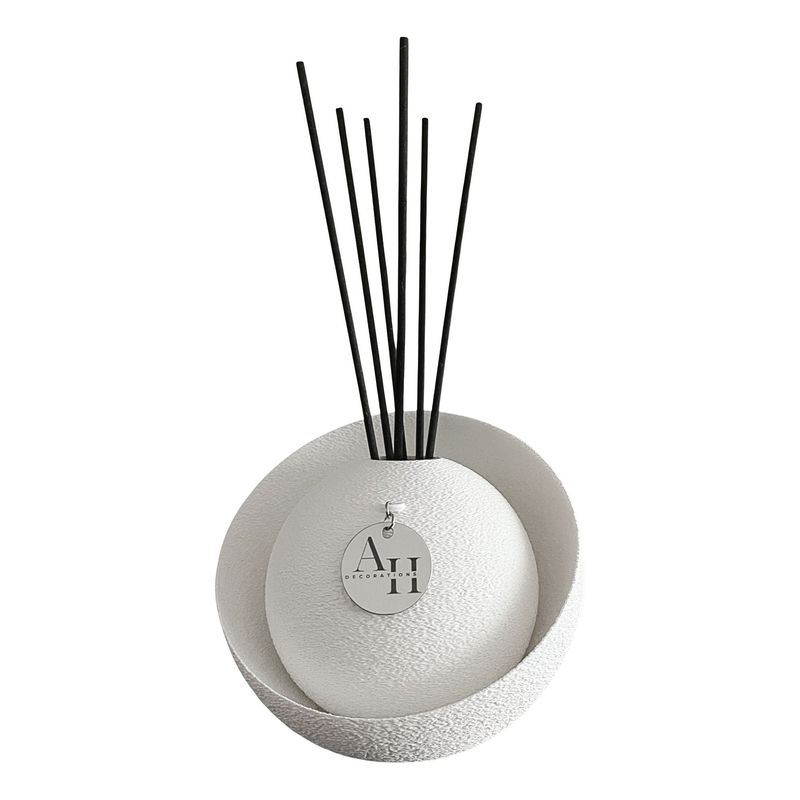 VELUM room fragrance modern reed diffuser with sticks, stylish home decor