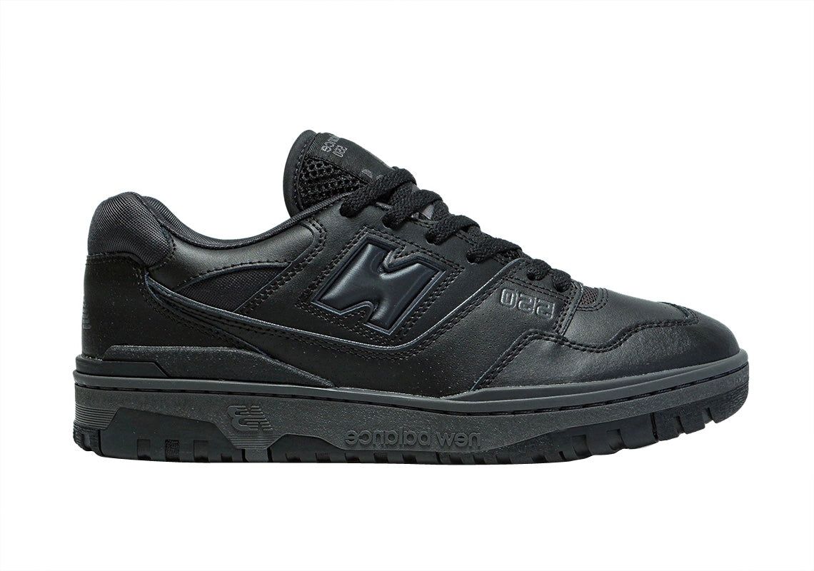 New Balance 550 “Triple Black“