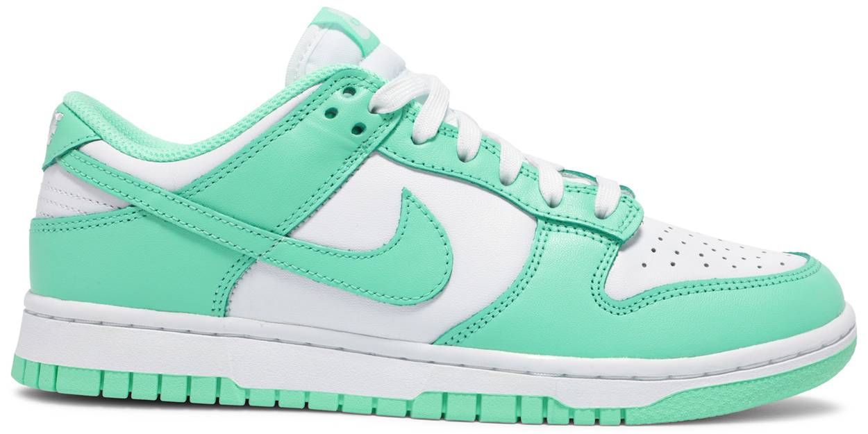 Nike Wmns Dunk Low &#39;Green Glow&#39;