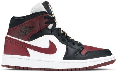 Wmns Air Jordan 1 Mid SE &#39;Gold Pendants&#39;