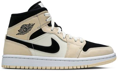 Wmns Air Jordan 1 Mid &#39;Barely Orange&#39;