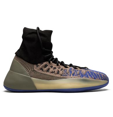 Side view of Adidas Yeezy BSKTBL Knit ‘Slate Azure’ basketball sneaker with Primeknit upper in beige, black, and blue tones.
