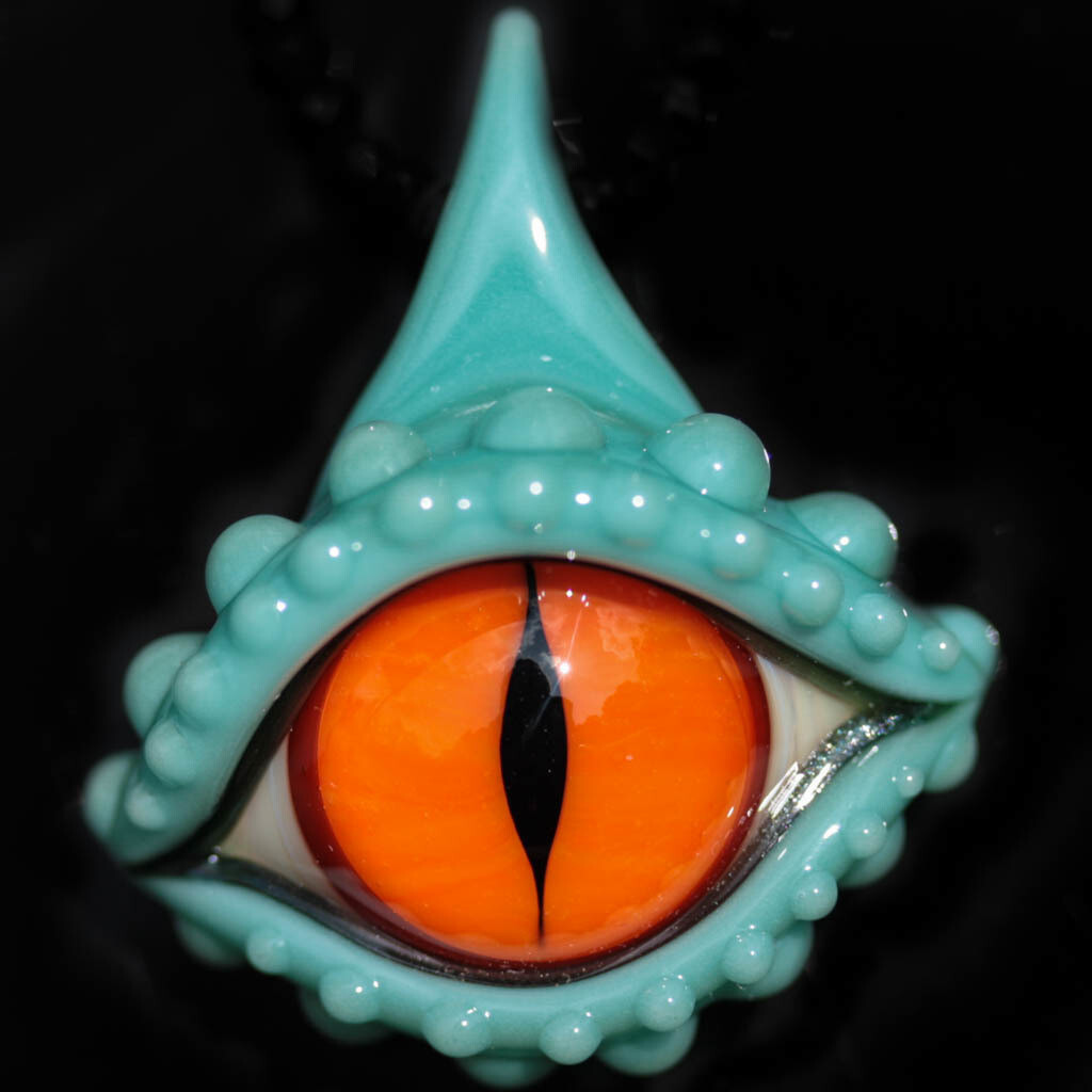 Hot Love Dragon Eye