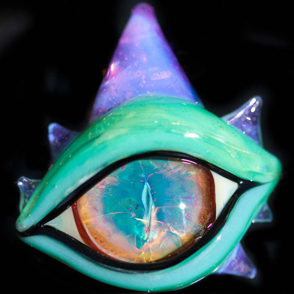 Small Horned Dragon Eye