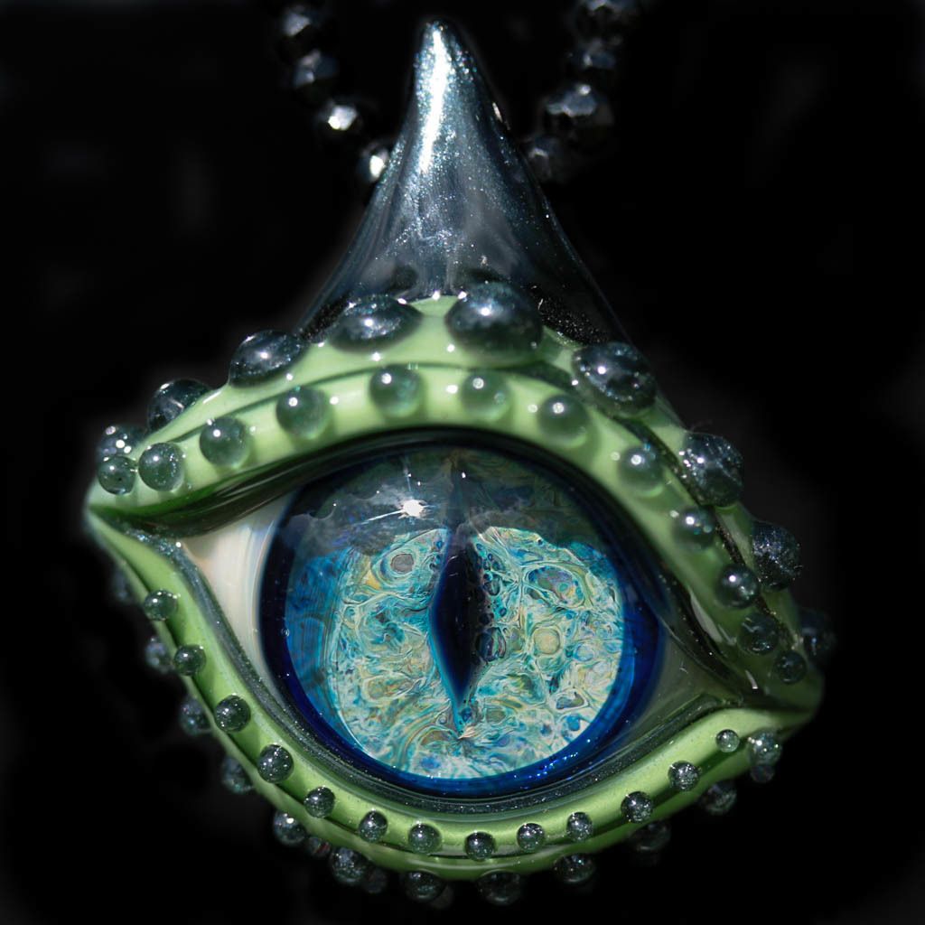 Metallic Dragon Eye