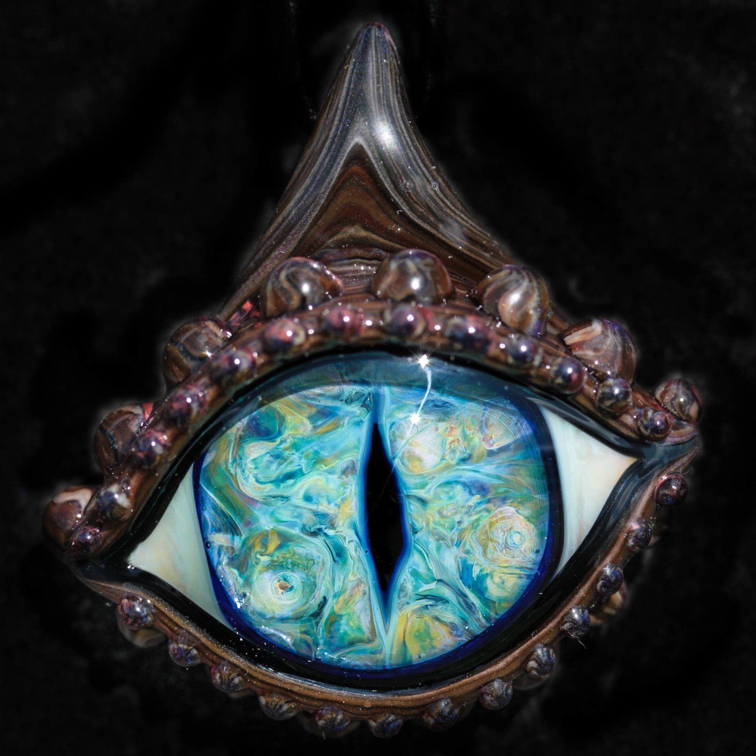 Metallic Dragon Eye