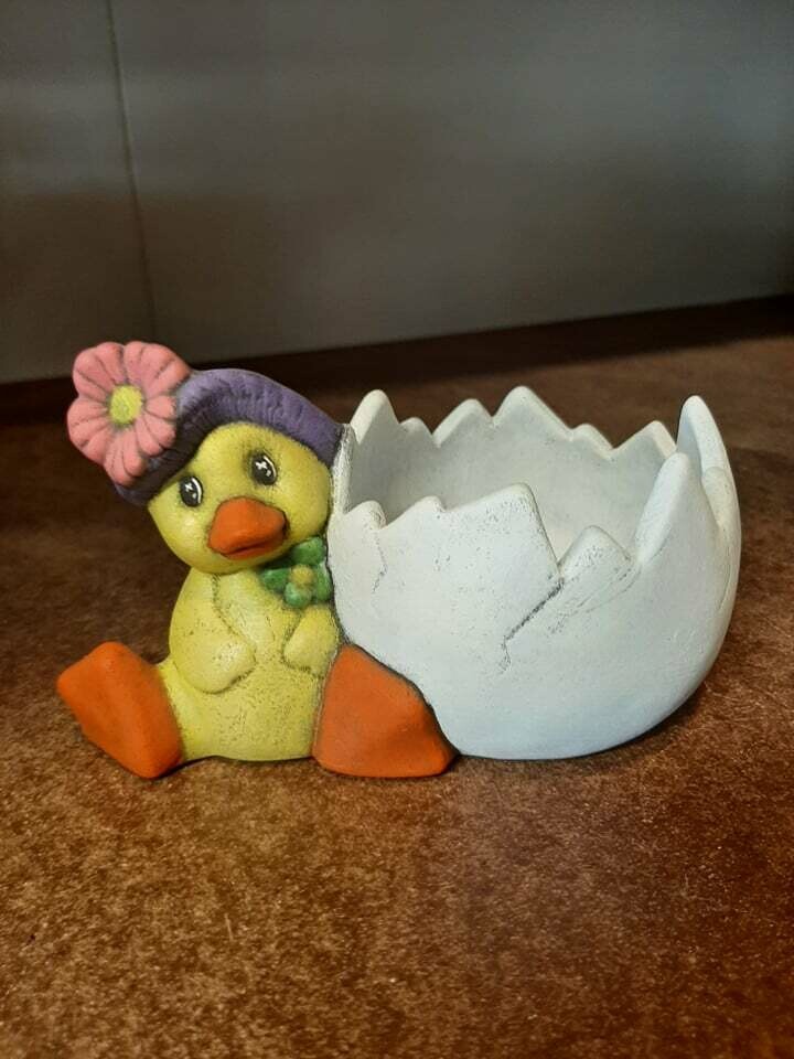 Önd með brotið egg