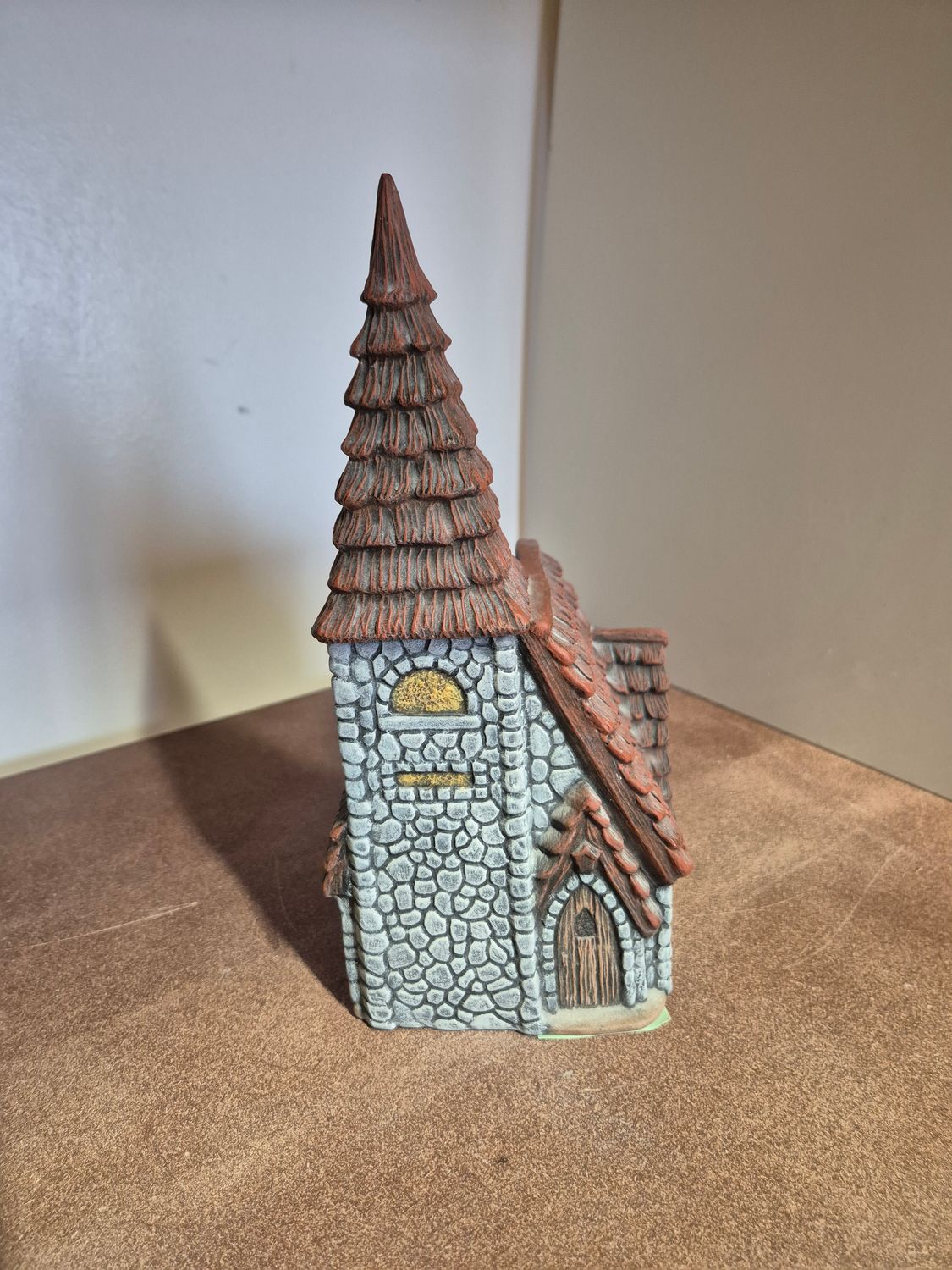 Kirkja í víkingastíl