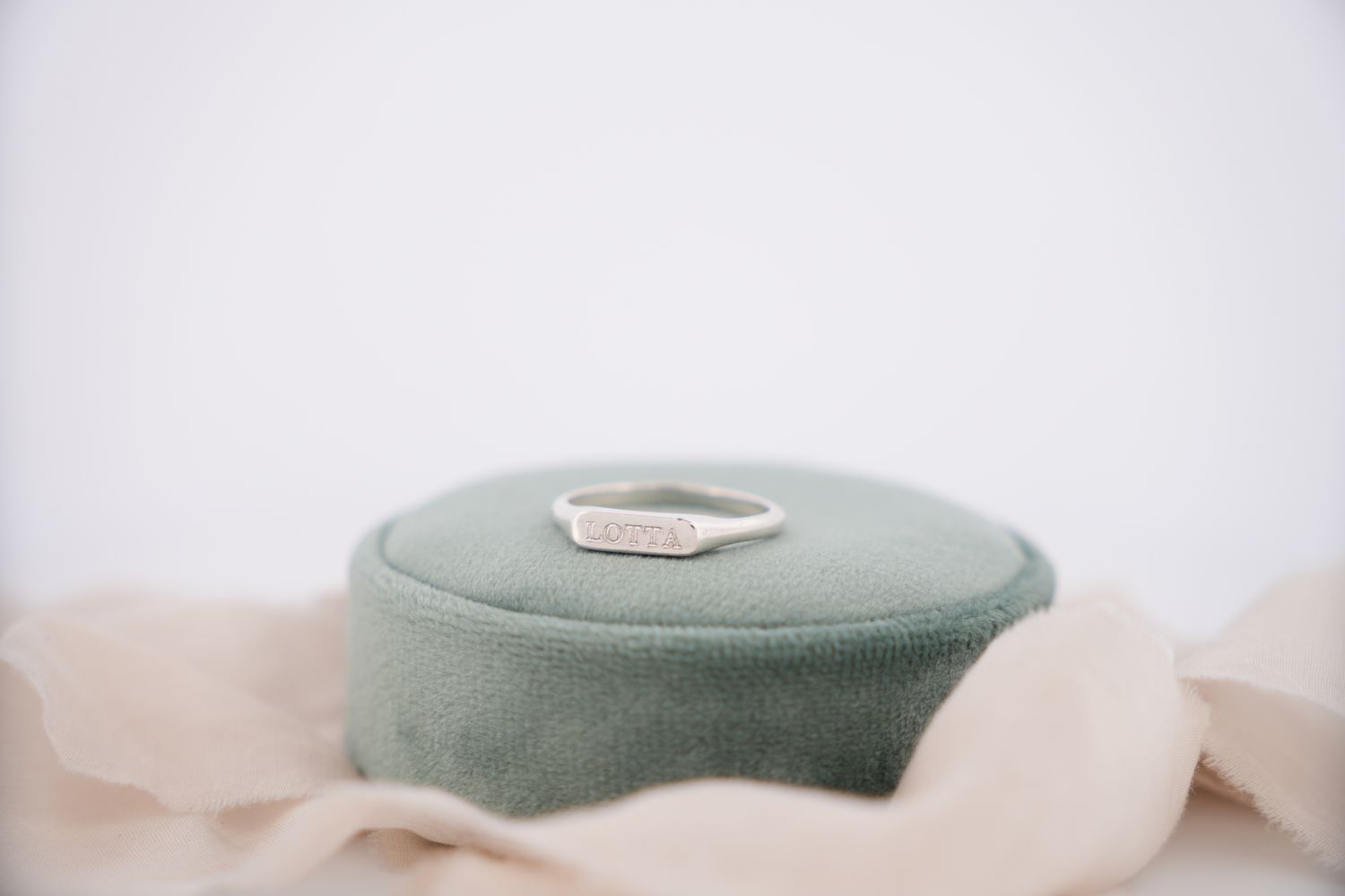 Spica ring