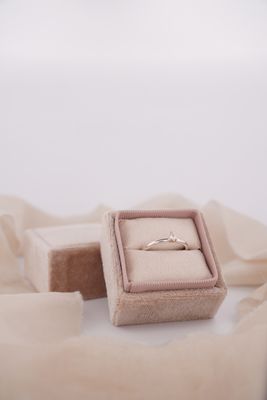 Gold Glimps pear cut