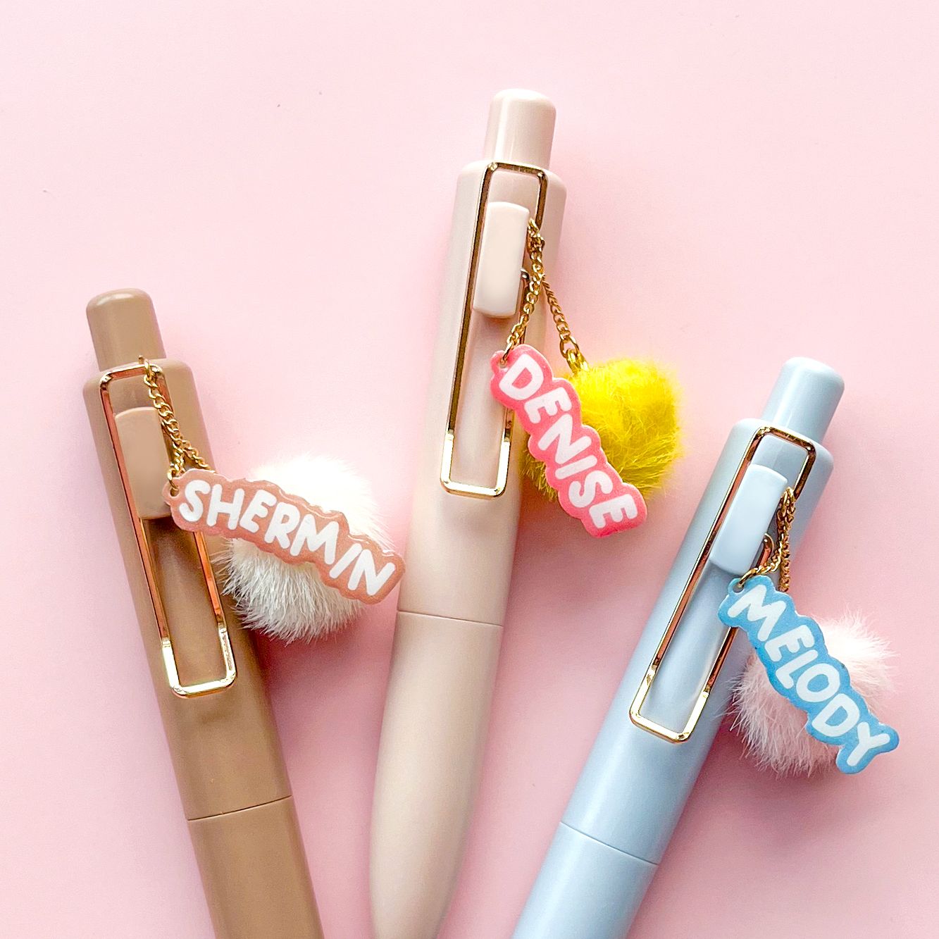 POMPOM PEN PAL