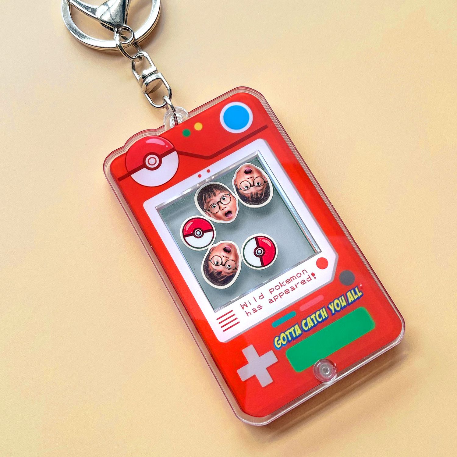 POKEDEX SHAKER KEYCHAIN