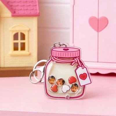 JINGLE HEARTS SHAKER KEYCHAIN