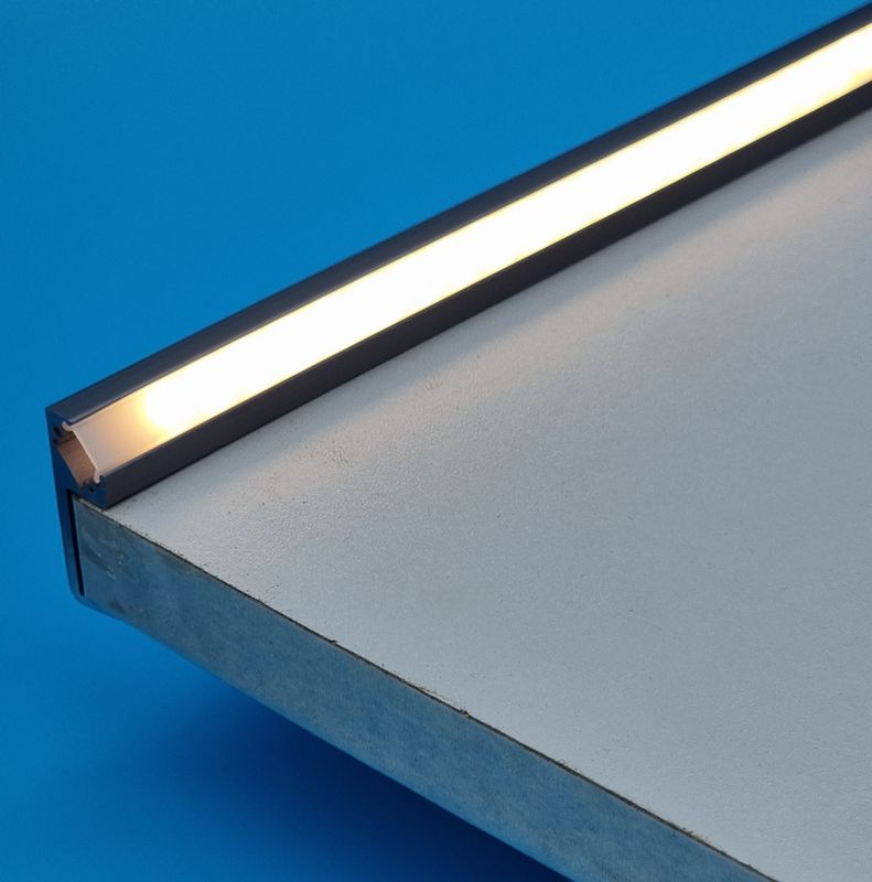 45°Single Angled Shelf Light