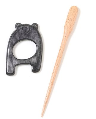FLORA SHAWL PIN LAZY BEAR