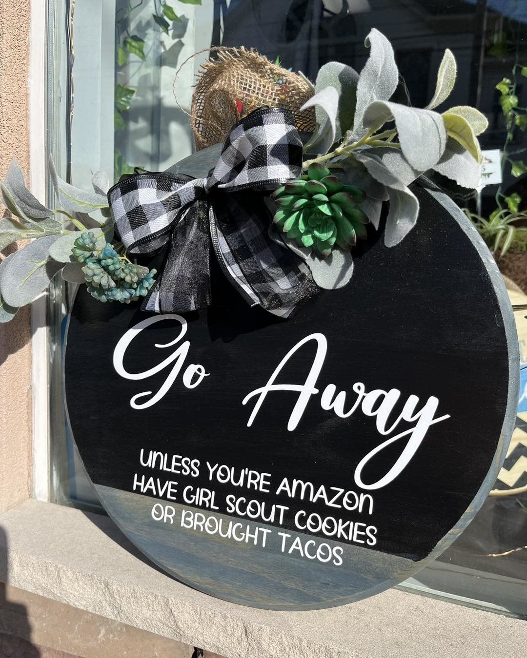 Go Away 15&quot; Door round