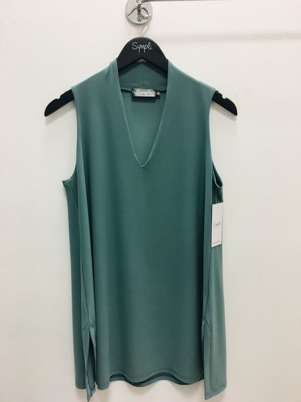 SYMPLI  2117 SLVLESS DEEP V TUNIC 