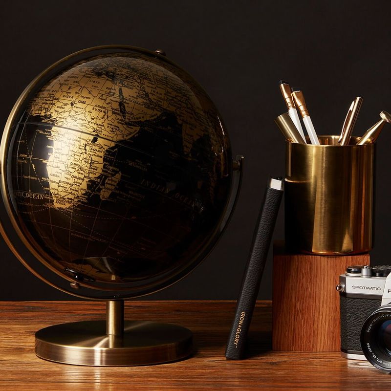World Tour Globe