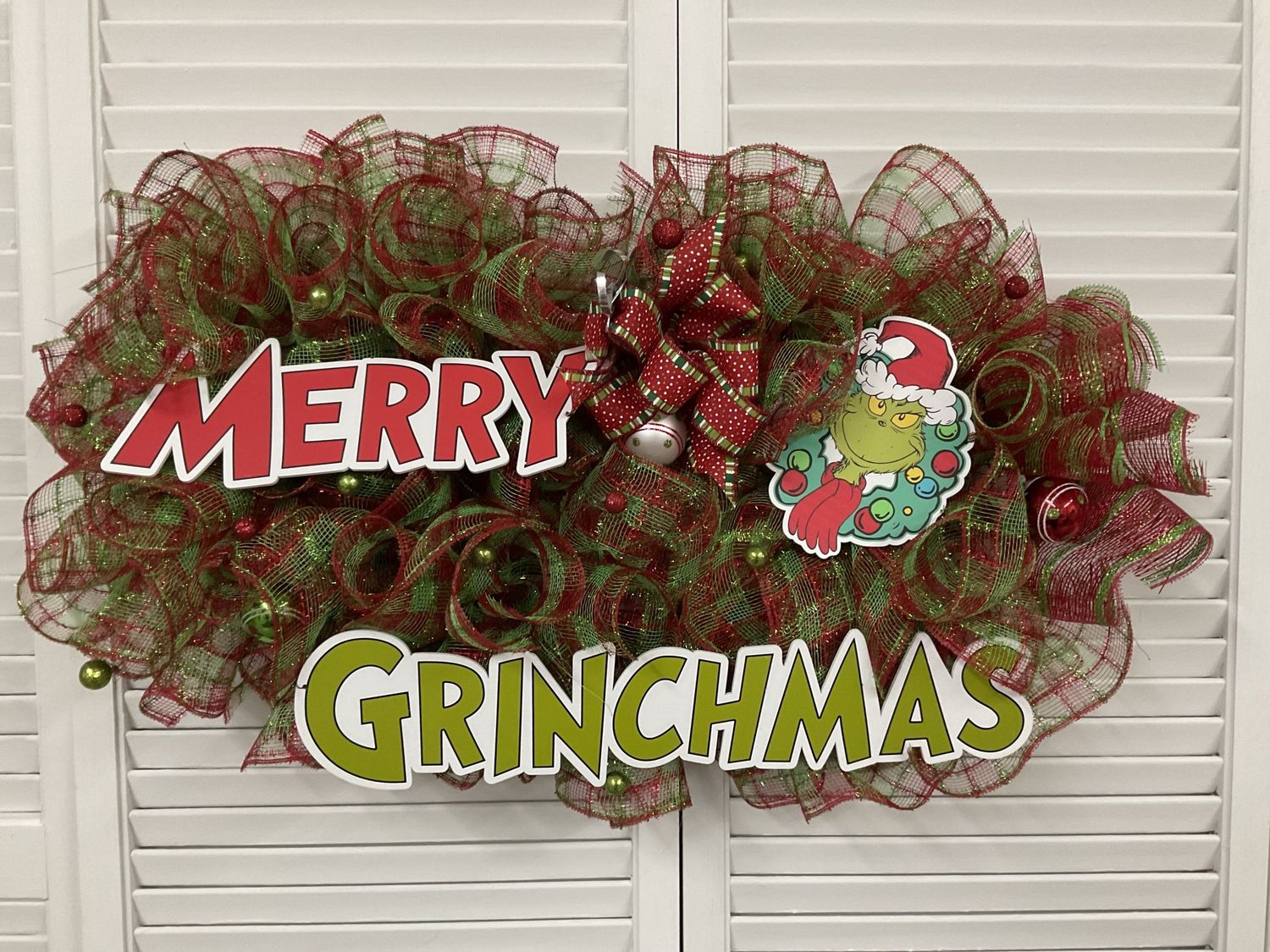 Wreath Mesh Red &amp; Green &quot;Merry Grinchmas&quot; 28 inches
