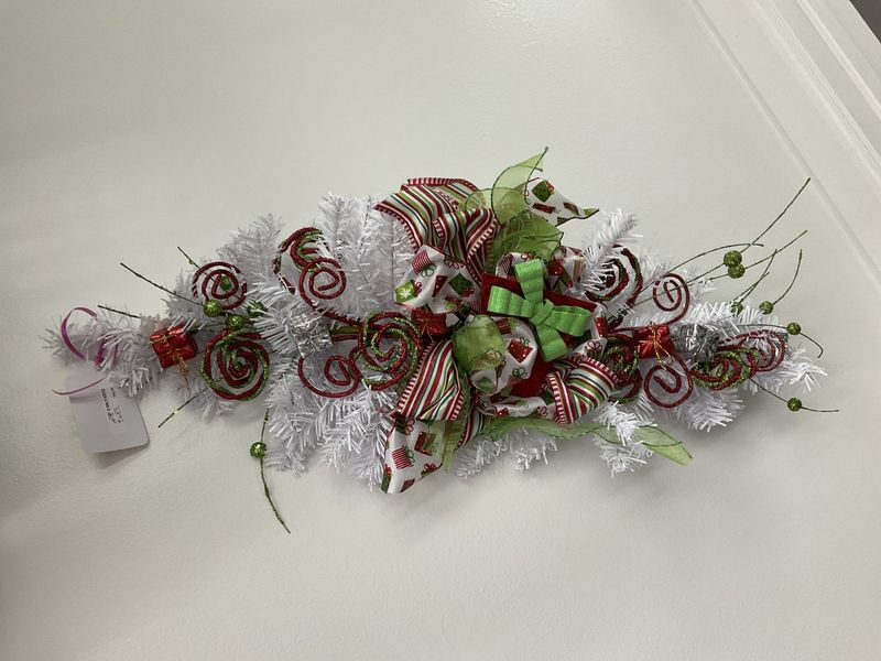 Swag White Evergreen 27 in-Winter Holiday Green/Red Gifts