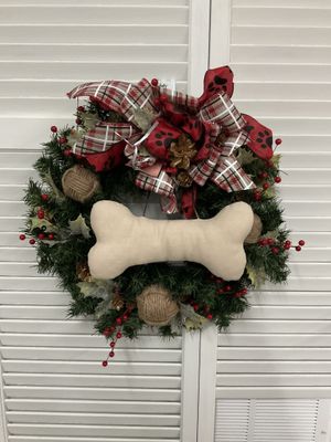 Wreath Evergreen 19 in-Dog Bone with Red Plaid and Dog Ribbon