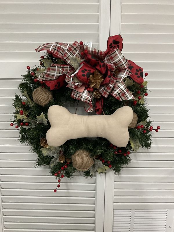 Wreath Evergreen 19 in-Dog Bone with Red Plaid and Dog Ribbon