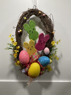261 Wreath Grapevine Oval 24 in-3 Felt Bunnies and Easter Eggs w/Pink Plaid Ribbon