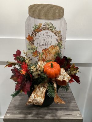Centerpiece 18x19x21-Black Container w/Jar &quot;Always Be Thankful&quot; Pumpkins and Gold Pumpkin Ribbon