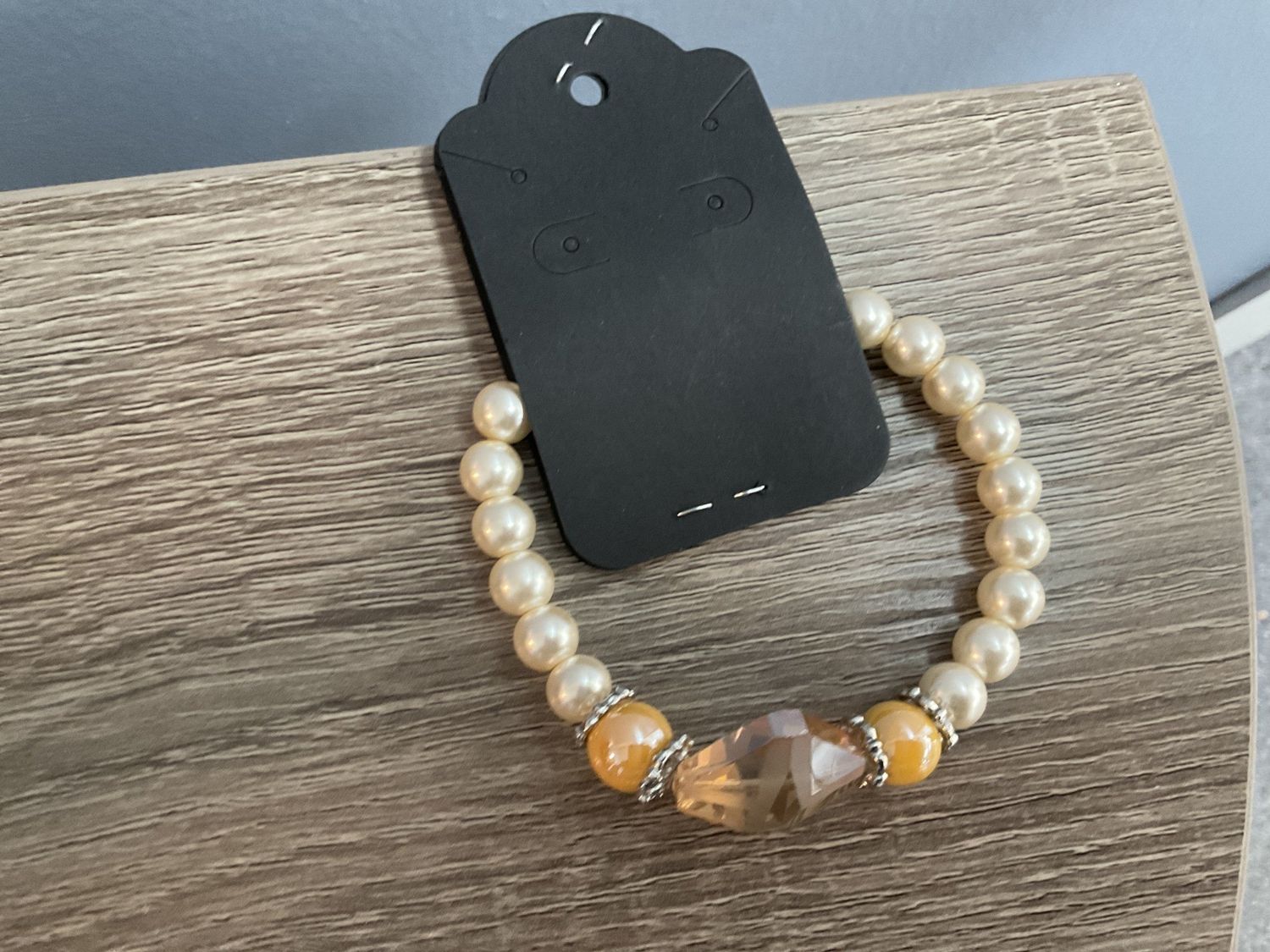 B20 Bracelet Pearl Beads