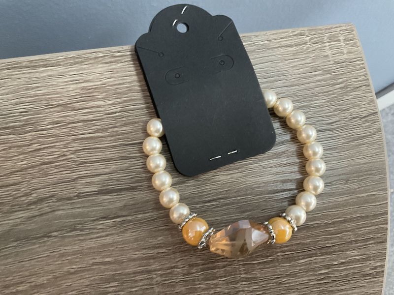 B20 Bracelet Pearl Beads