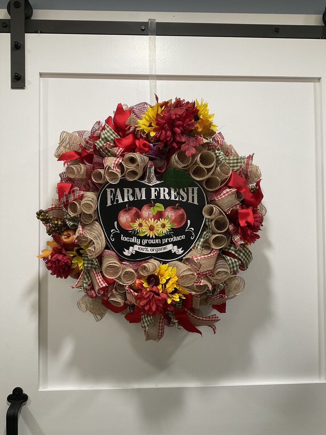 1340 Wreath Mesh 24 in-Farm Fresh Apple w/Tan Red and Green Checked Ribbon