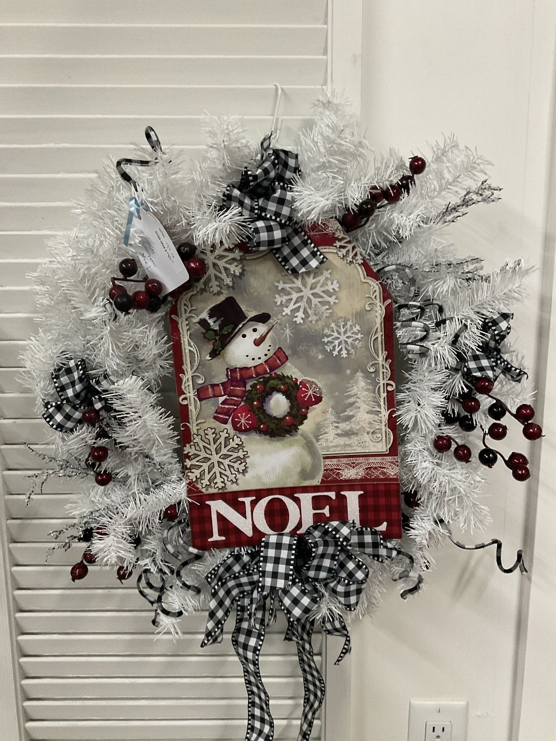 Wreath Evergreen White &quot;Noel&quot; with Snowman and Black Check Ribbon 22 inches