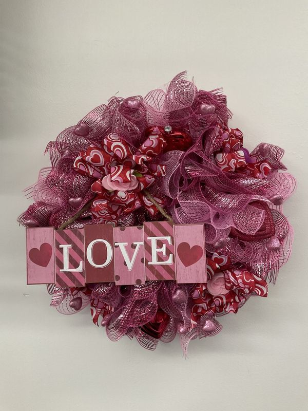 Wreath Mesh Pink and Red &quot;Love&quot; with Red Hearts, Pink Flowers and Heart Ribbon
