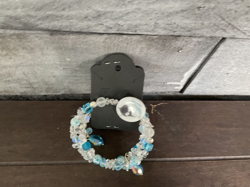 B24 Bracelet Light Blue and Clear Sharks