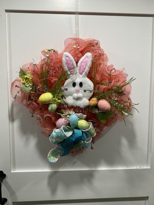 614 Wreath Mesh 22 in-White Bunny &quot;Welcome&quot; w/Easter Eggs and Blue Bunny Ribbon